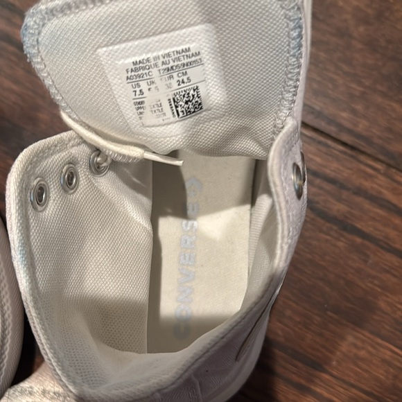 Converse Women’s Move High Lace Up Platform Sneakers - Picture 10 of 10